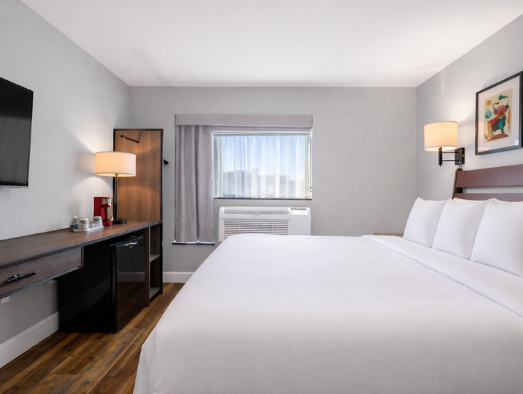 Standard King Hotel room
